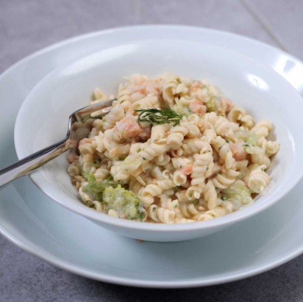 Fuel Your Preparation | Pasta med laks og broccoli | Frysetørret mad | 800g