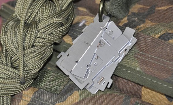 Bushcraft Essentials Mikrokomfur EDC