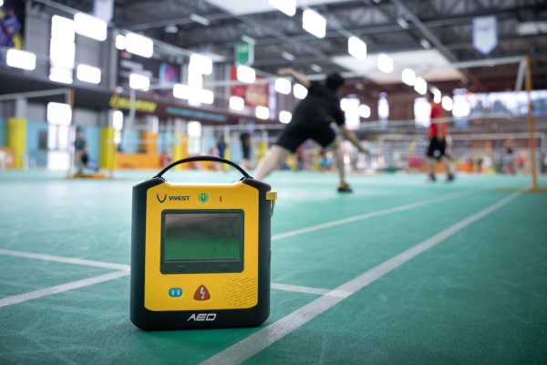 ViVest Series 3 | Defibrillator med display