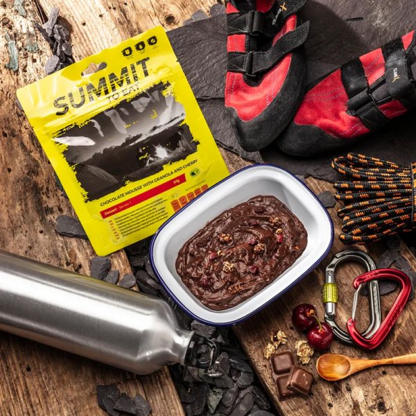 Summit To Eat | Chokolademousse med granola og kirsebær | Frysetørret mad | 97g